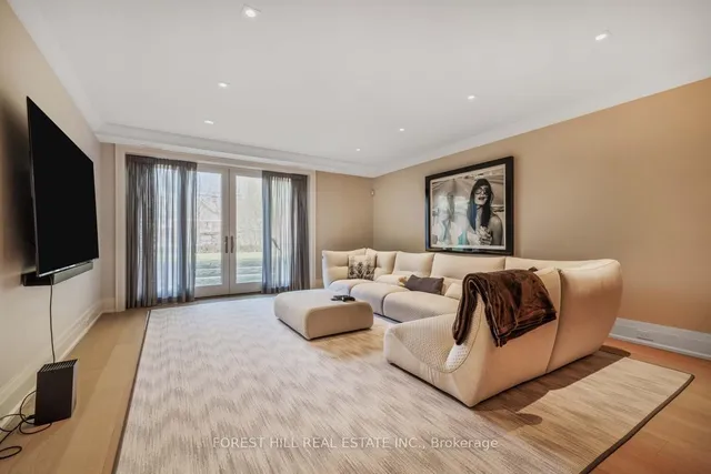 Additional image 40 of 221 Dunvegan Rd