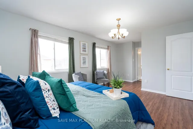 Additional image 21 of 98 Crown Victoria Dr