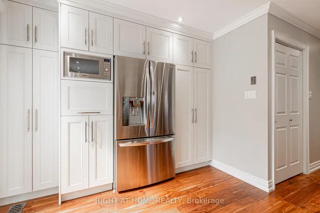 Additional image 32 of 4302 Highgate Cres