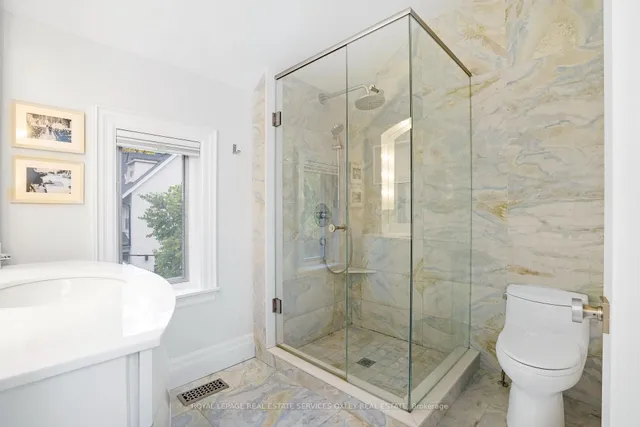 Additional image 16 of 58 Elm Ave Unit TH4