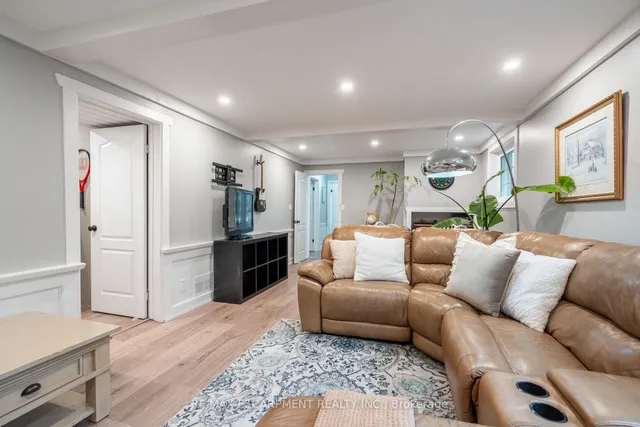 Additional image 31 of 13 Woodend Dr