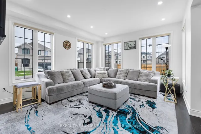 Additional image 12 of 25 Ixworth Circ