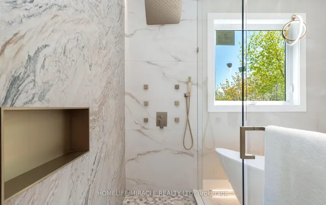 Additional image 21 of 55 Adanac Dr