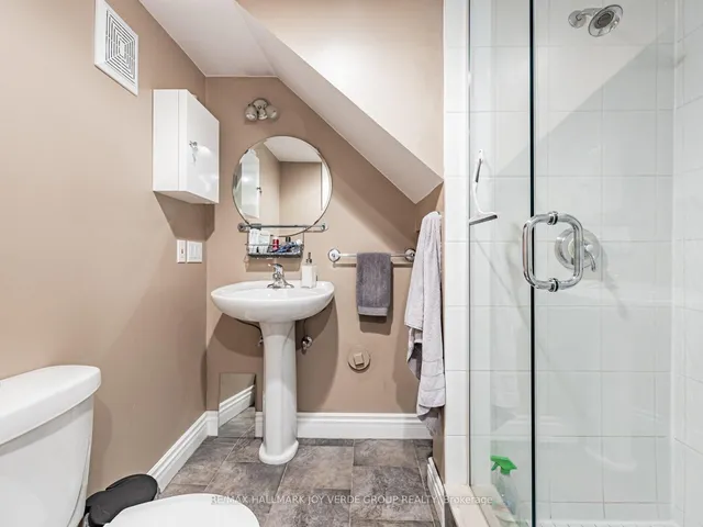 Additional image 22 of 124 Delaware Ave