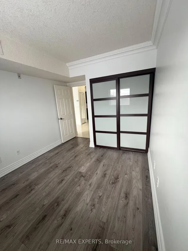 Additional image 18 of 345 Briarmeadow Dr Unit 404