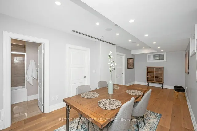 Additional image 35 of 820 Cosburn Ave