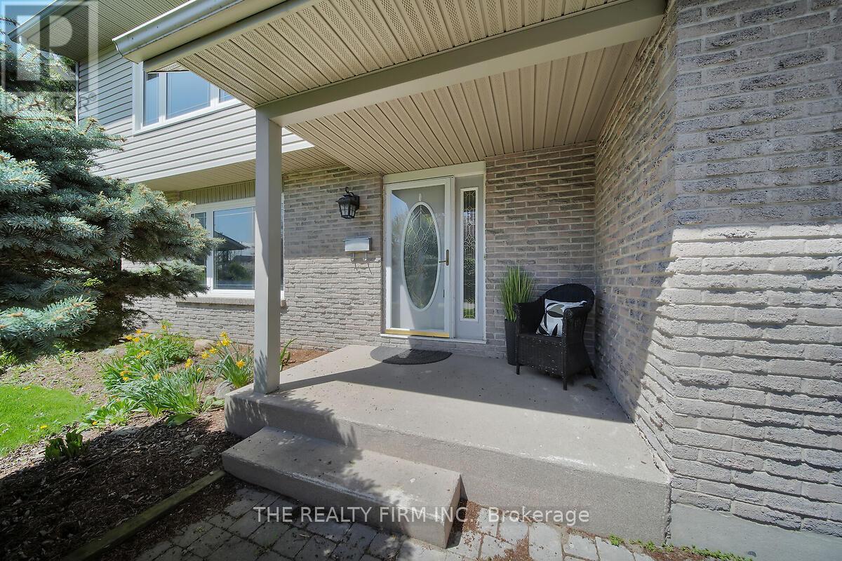 Property image for 949 FARNHAM PLACE|London South (South M), Ontario N6K1S8