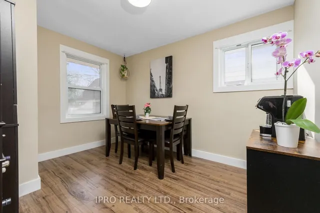 Additional image 11 of 74 Armstrong Ave