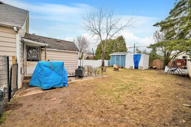 Additional image 16 of 426 WAVERLY St