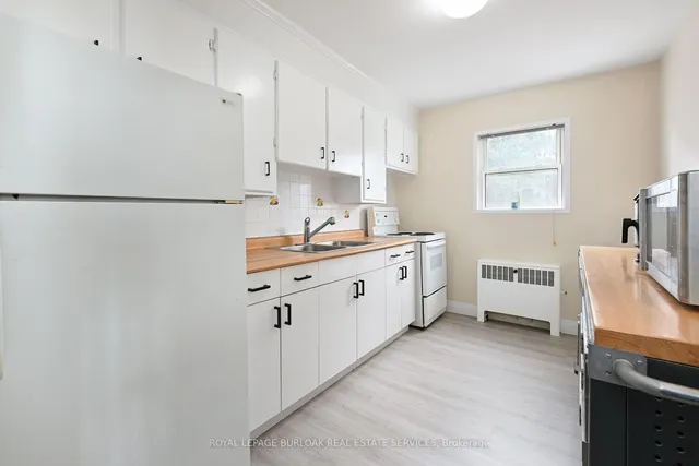 Additional image 14 of 2418 New St Unit 11