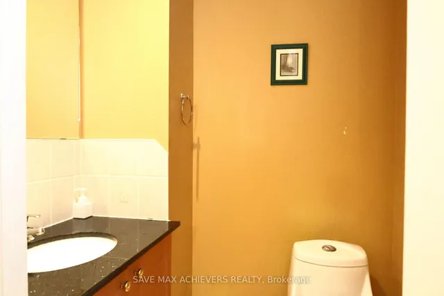 Additional image 19 of 1820 Dundas St