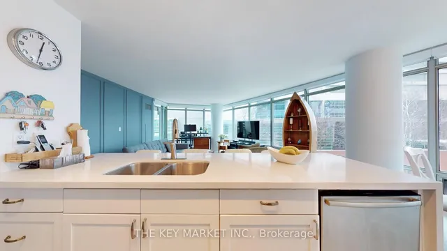 Additional image 13 of 81 Navy Wharf Crt Unit 315