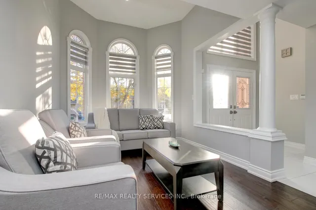 Additional image 3 of 44 Lormel Gate