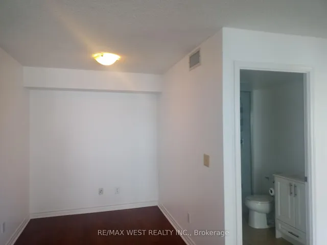 Additional image 9 of 27 Rean Dr Unit 522