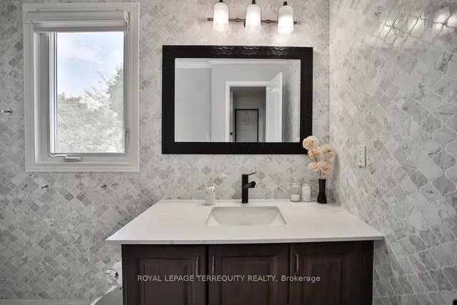 Additional image 19 of 77 Warwick Castle Crt