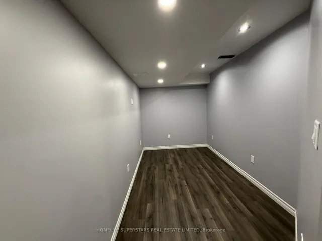 Additional image 33 of 63 Enford Cres