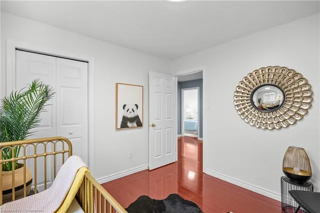 Additional image 38 of 100 Thames Way