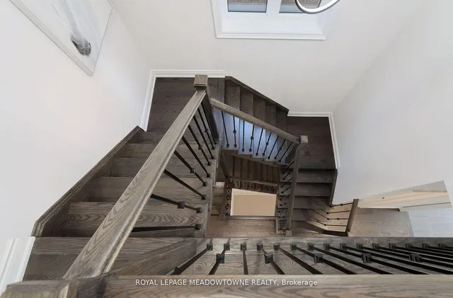 Additional image 17 of 3173 Millicent Ave