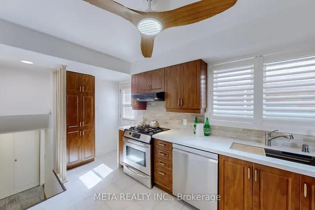 Additional image 16 of 21 Tayrow Rd