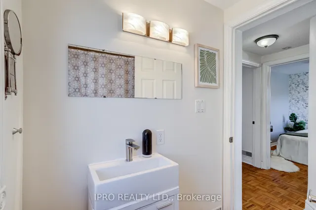 Additional image 25 of 239 Bicknell Ave