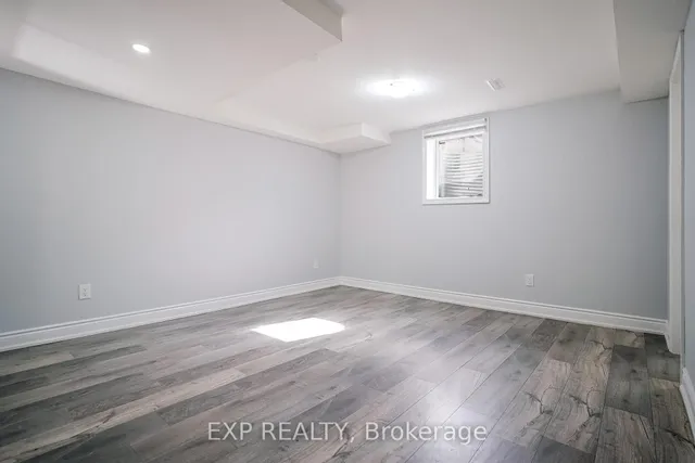 Additional image 33 of 668 Hamilton Cres