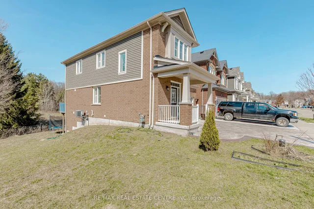 Additional image 38 of 340 Shady Glen Cres