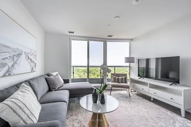 585 Bloor St Unit 1418