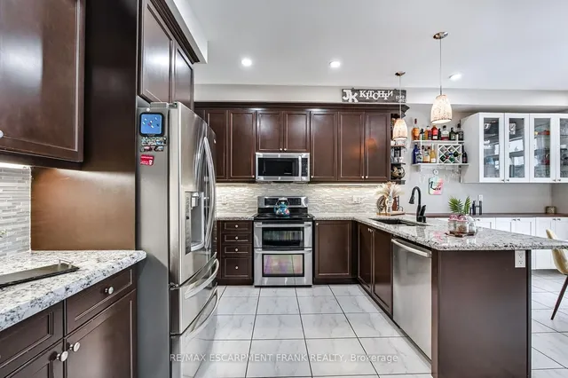 Additional image 11 of 30 Curran Rd