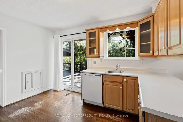 Additional image 17 of 52 Cathedral Bluffs Dr