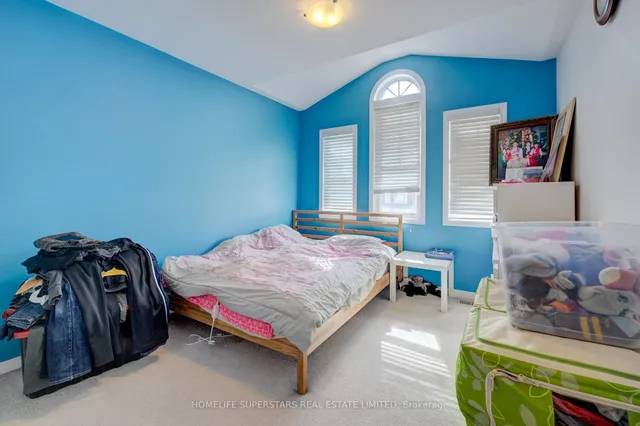 Additional image 19 of 256 Apple Hill Cres