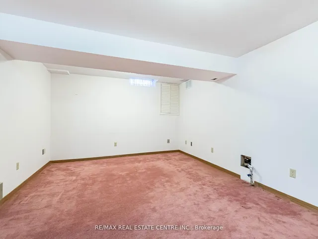 Additional image 39 of 34 Inverary Dr