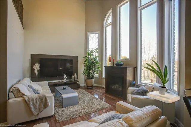 Additional image 15 of 573 Robert Ferrie Dr