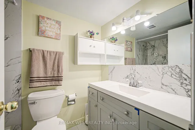 Additional image 39 of 150 Neptune Dr Unit 906