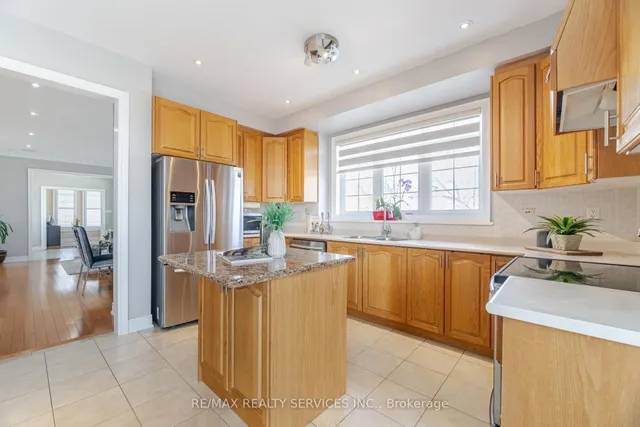 Additional image 10 of 18 Armani Lane