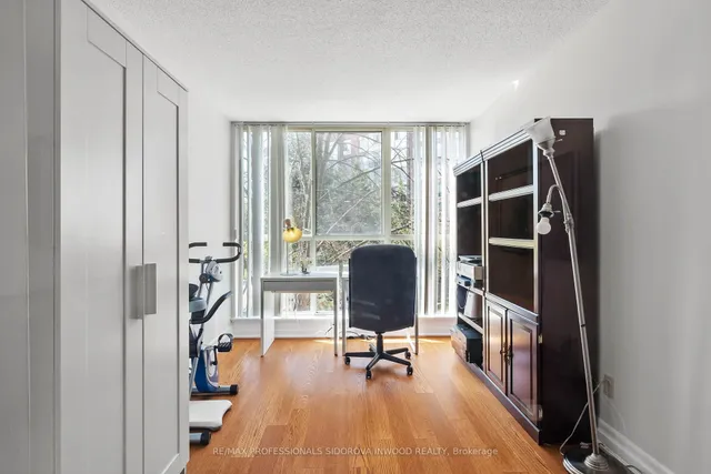 Additional image 11 of 20 Southport St Unit 321