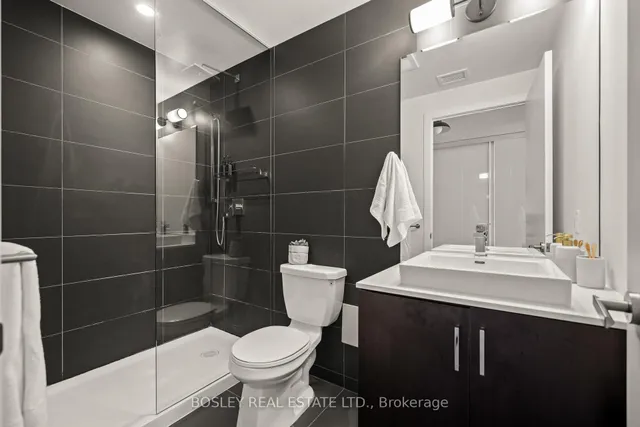 Additional image 15 of 36 Howard Park Ave Unit 205