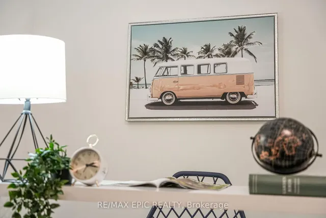 Additional image 44 of 11 Wellesley St Unit 909