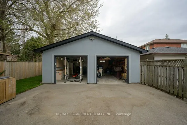 Additional image 44 of 820 Cosburn Ave