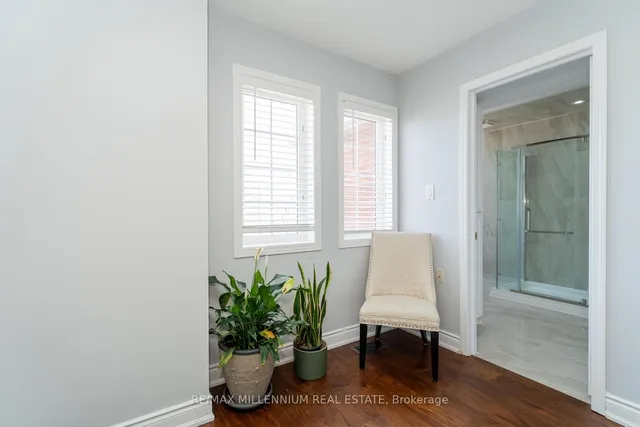 Additional image 32 of 62 Dunvegan Cres