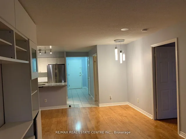 Additional image 19 of 25 Kingsbridge Garden Circ Unit 821