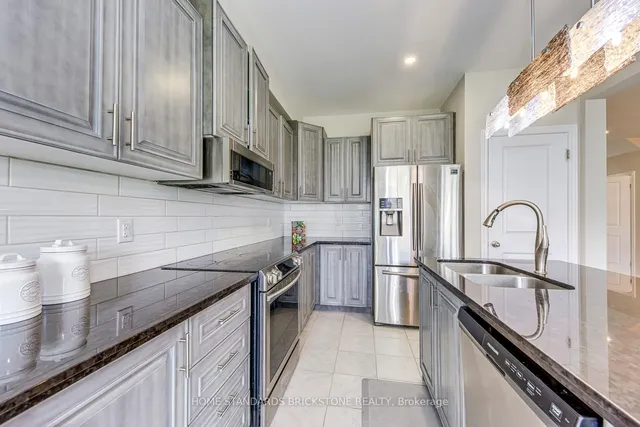 Additional image 17 of 70 Robertson Rd