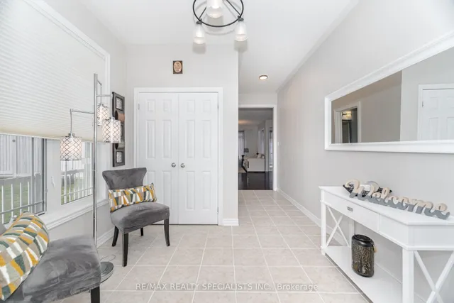 Additional image 5 of 383 Queen Mary Dr