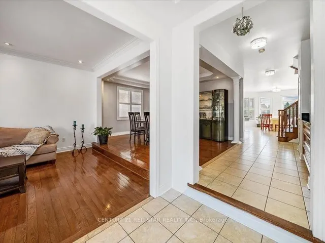 Additional image 5 of 31 Eiffel Blvd