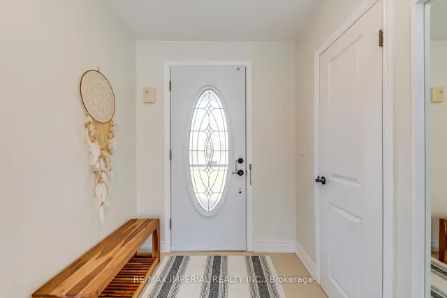 Additional image 9 of 2048 Devon Rd