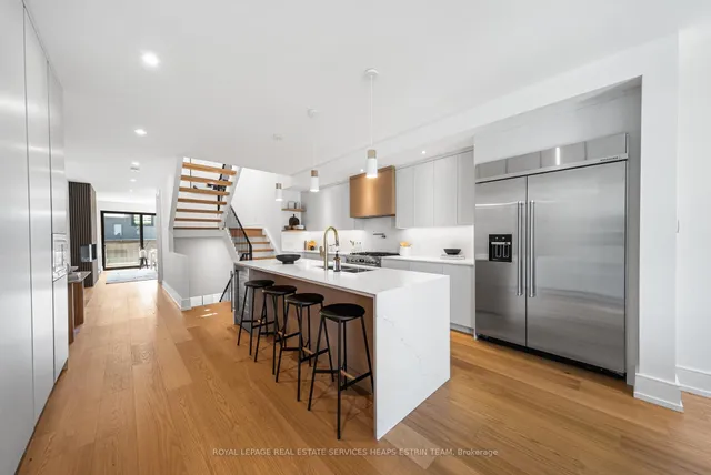 Additional image 4 of 17 Myrtle Ave