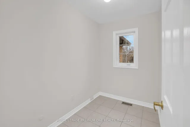 Additional image 28 of 8 Templeton Crt