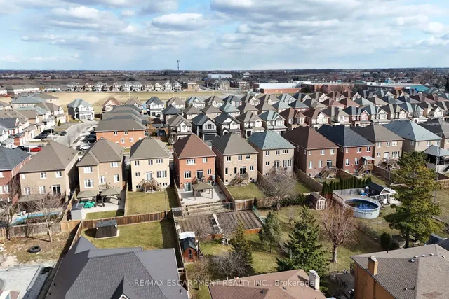 Additional image 46 of 71 Chaumont Dr