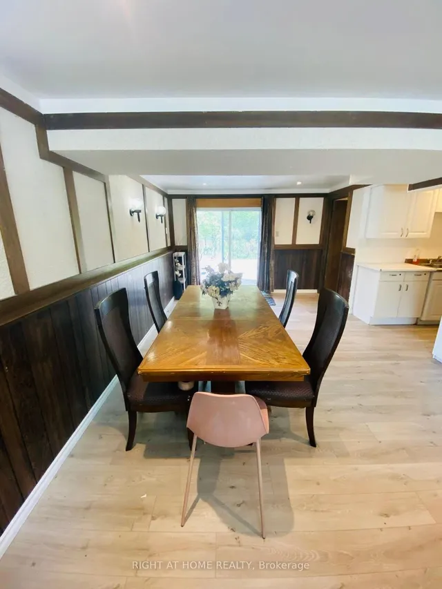 Additional image 34 of 72 Underhill Cres