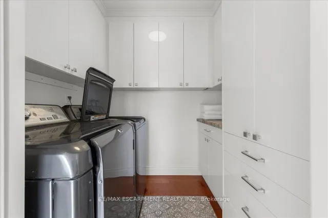 Additional image 14 of 75 Queen St Unit 1702