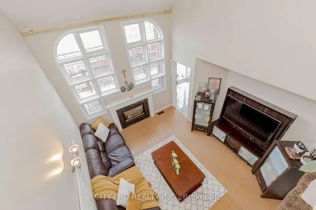 Additional image 29 of 382 Harrowsmith Dr